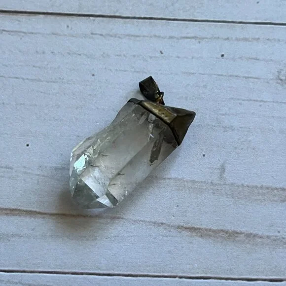 Clear Quartz Crystal Point Pendant - Picture 4 of 9